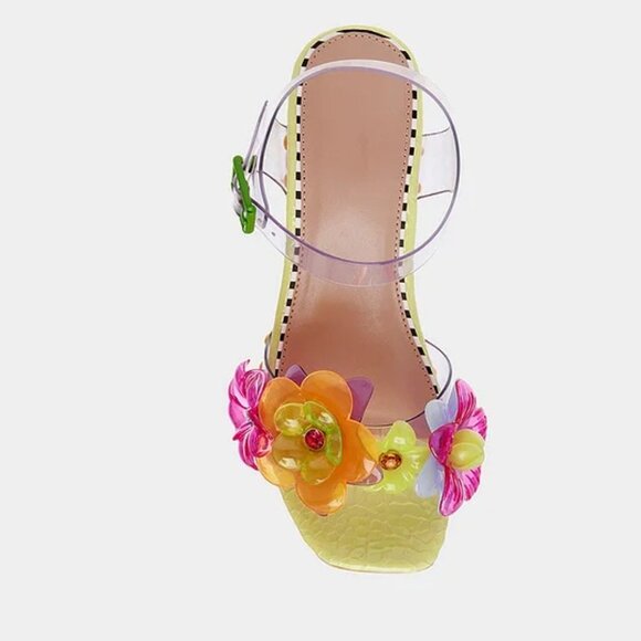 Betsey Johnson Floryn Flower Embellished Platform Heeled Sandals Size 11 PVC - Picture 4 of 15